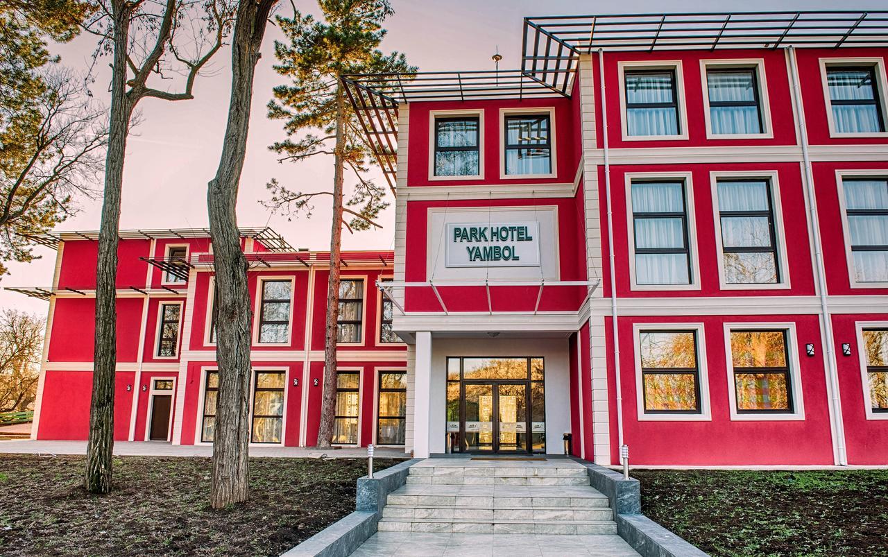 Park-Hotel Yambol Buitenkant foto